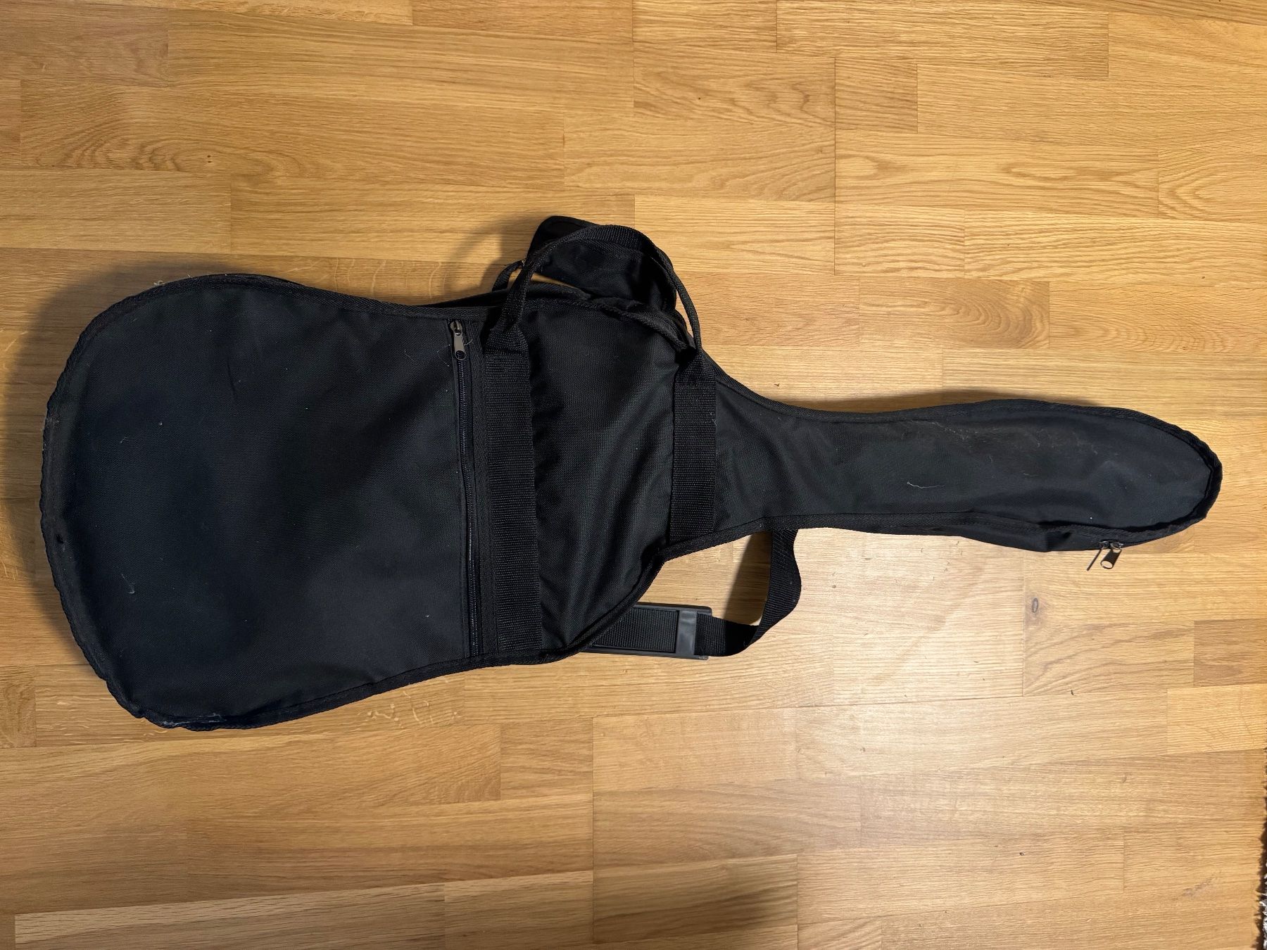 Musikinstrumente: E-Gitarre 🎸 – Gebraucht aus St. Margrethen SG von Niarn 1