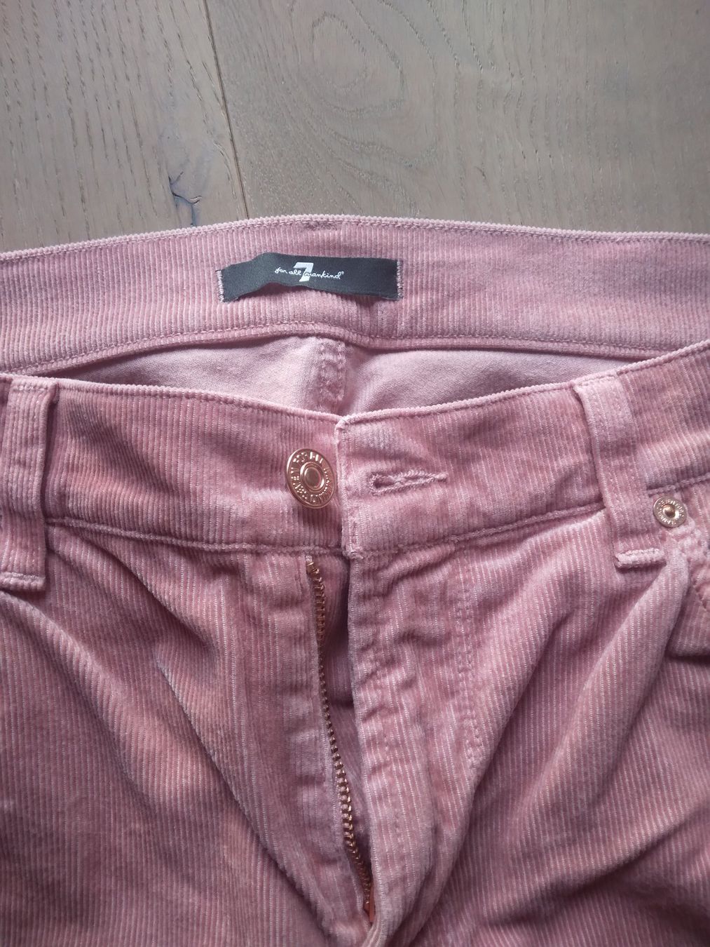 Mankind Pantaloni: 3/4 Hose von 7 For All Mankind Gr. 31 – Nuovo (secondo la descrizione) da Würenlos venduto da Esmeralda74 1