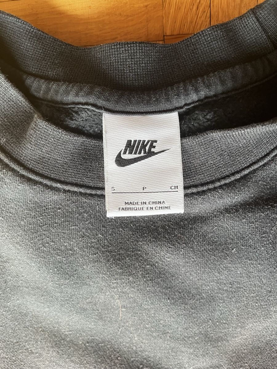 Nike Maglioni & Felpe: Sweat Nike noir taille S  – Nuovo (secondo la descrizione) da Carouge GE venduto da ahm_l2vj 4