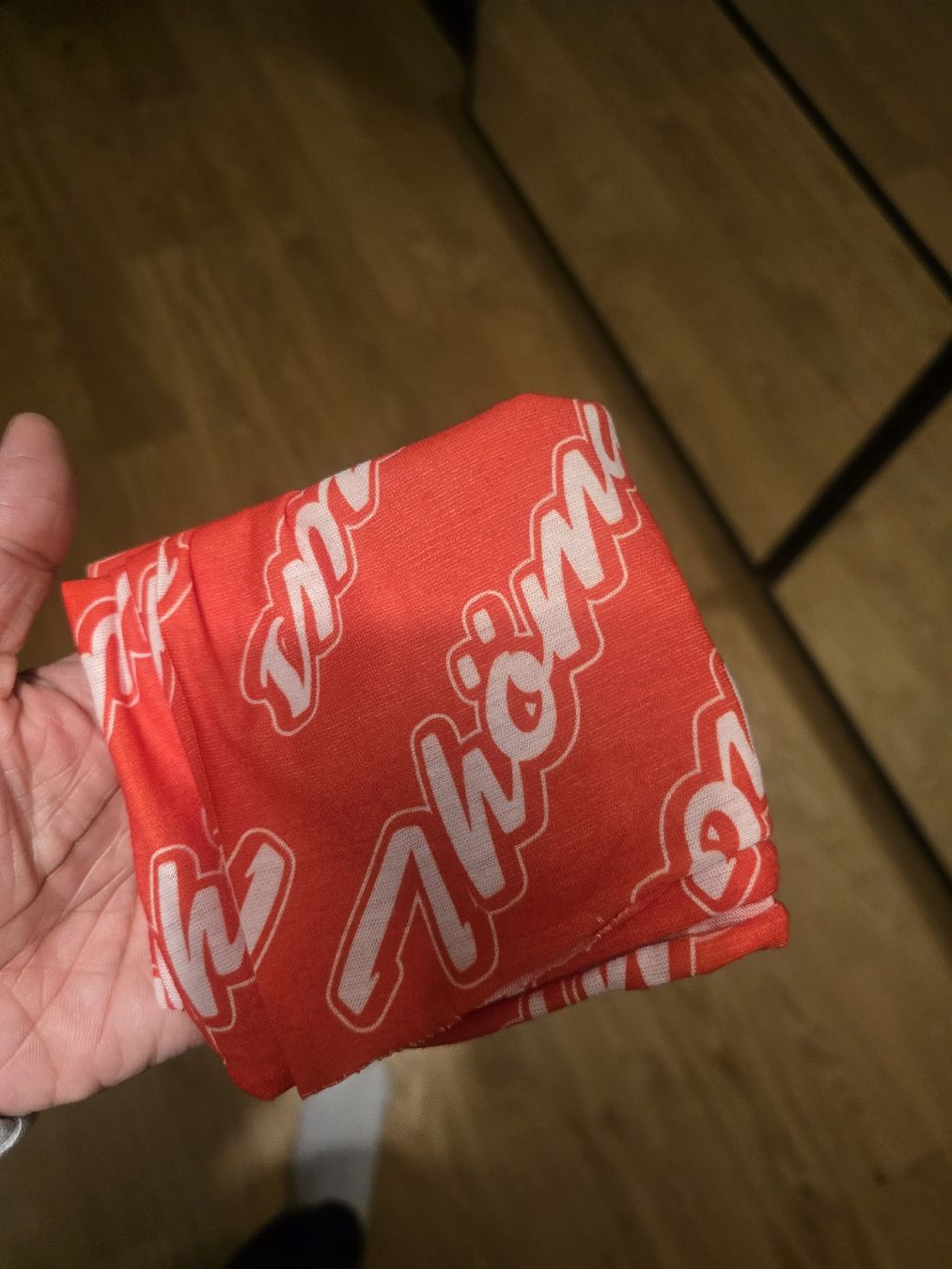 Foulard & Sciarpe: Original Thömus Multifunktionstuch, Rot, Neuwertig – Usato da Liebefeld venduto da Kiru21 3