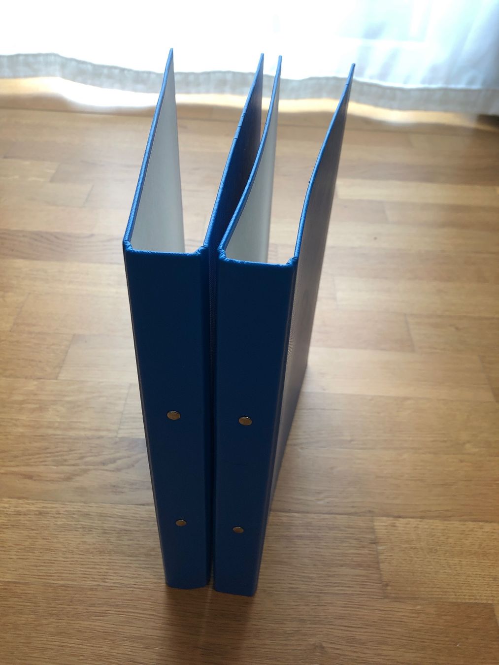 Ordner: 2x Ordner blau 3cm – Gebraucht aus Münchenstein von Dibu11