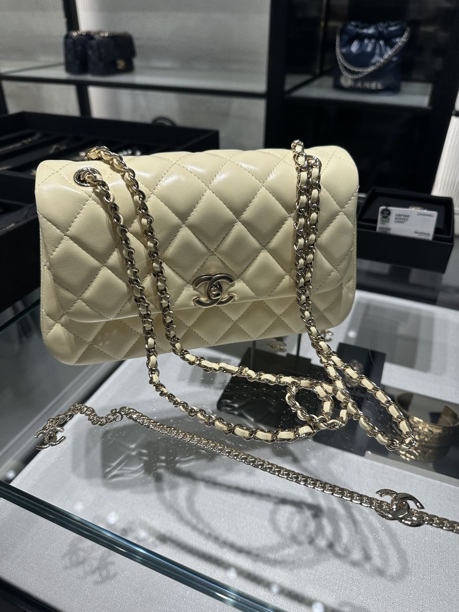 Chanel Borse da donna: Chanel classic bag 2025 – Nuovo e nell'imballaggio originale da Paradiso venduto da Under_sun 1