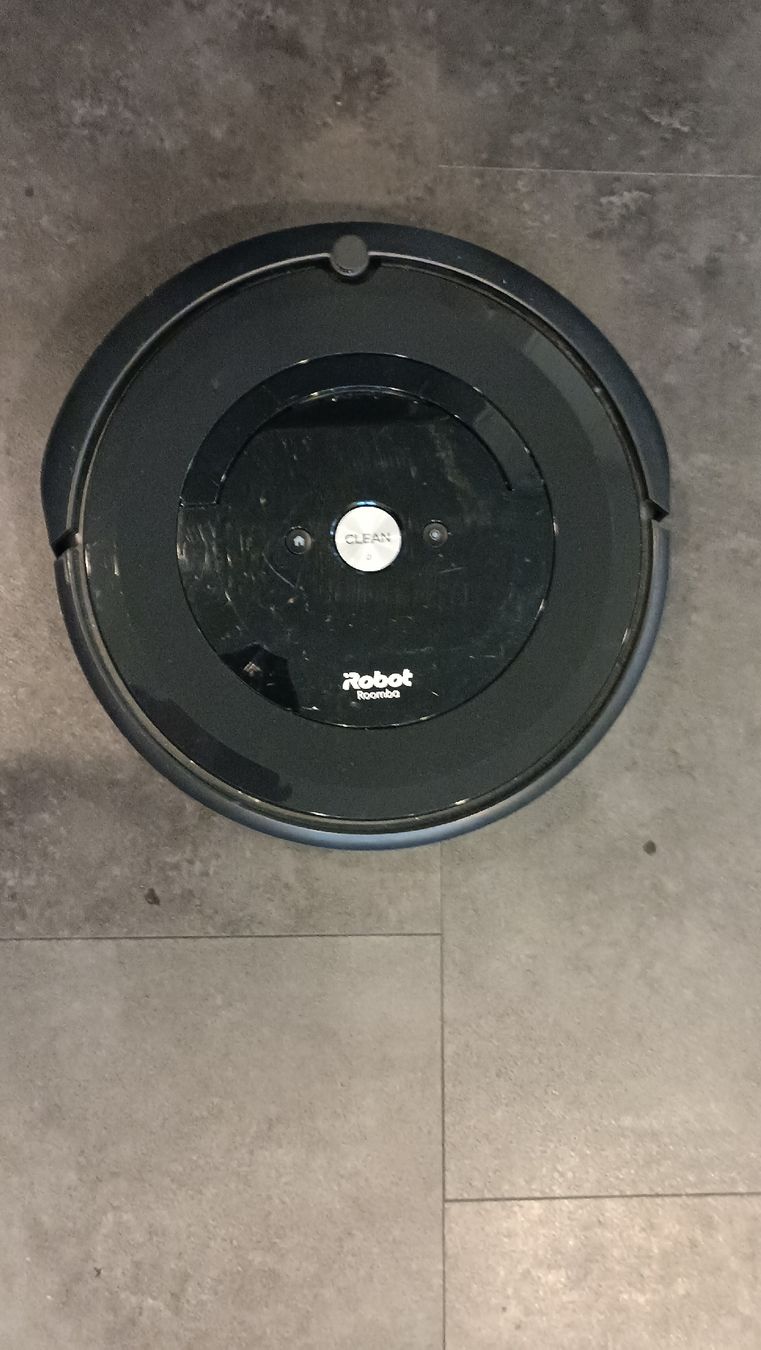 Irobot Staubsauger & Zubehör: iRobot Roomba e5 – Defekt aus Embrach von S24ch 3