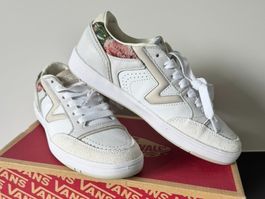 Vans Leder-Sneaker weiss mit Blumenmuster – Gr. 37