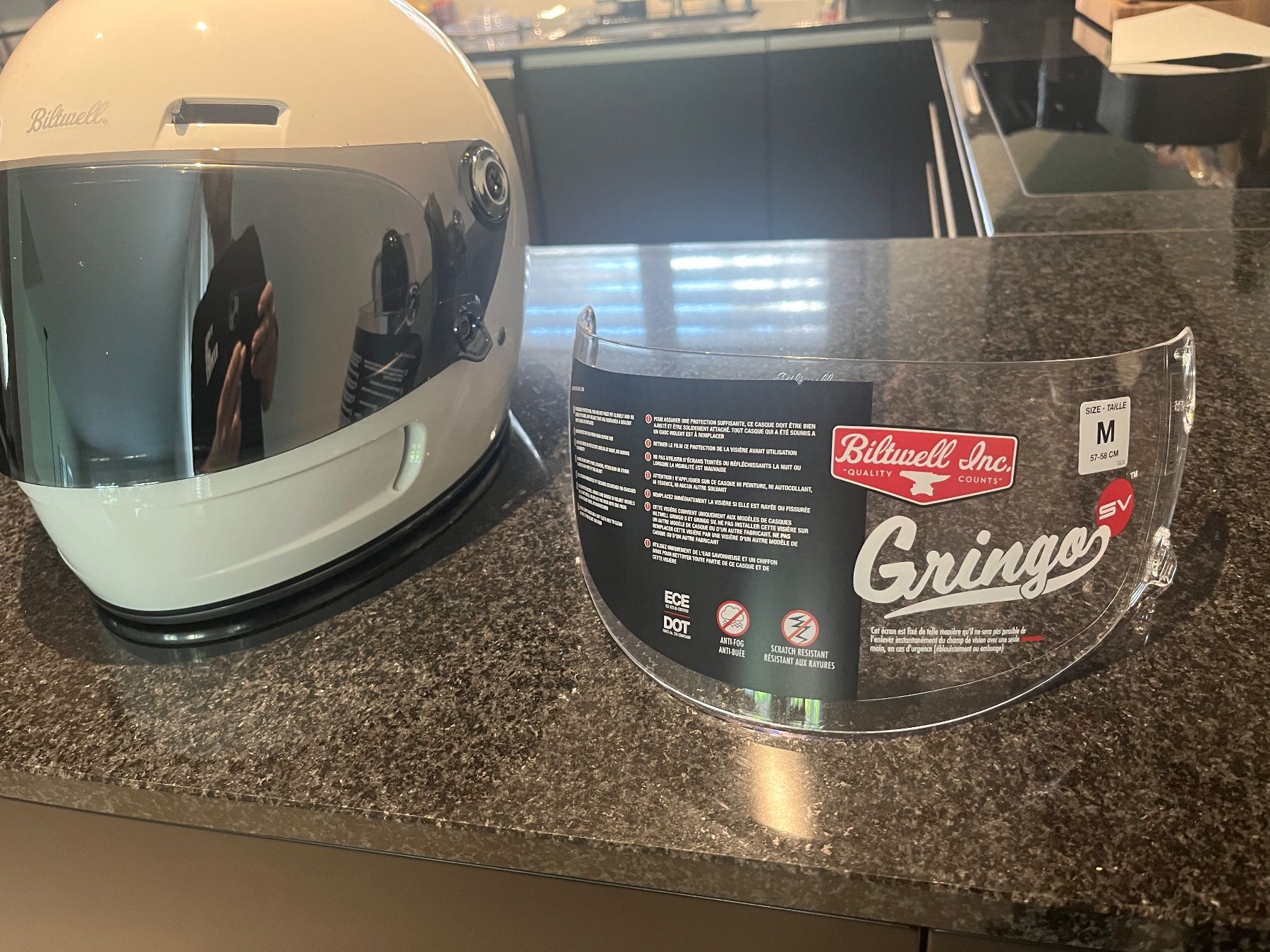 Biltwell Caschi & visiere: Biltwell Helm Gloss ECE Neu M mit 2 Visier – Usato da Niederhasli venduto da brulo7 6