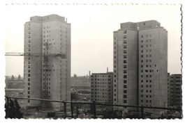 2 Fotografien Ansicht Berlin-Lichtenberg