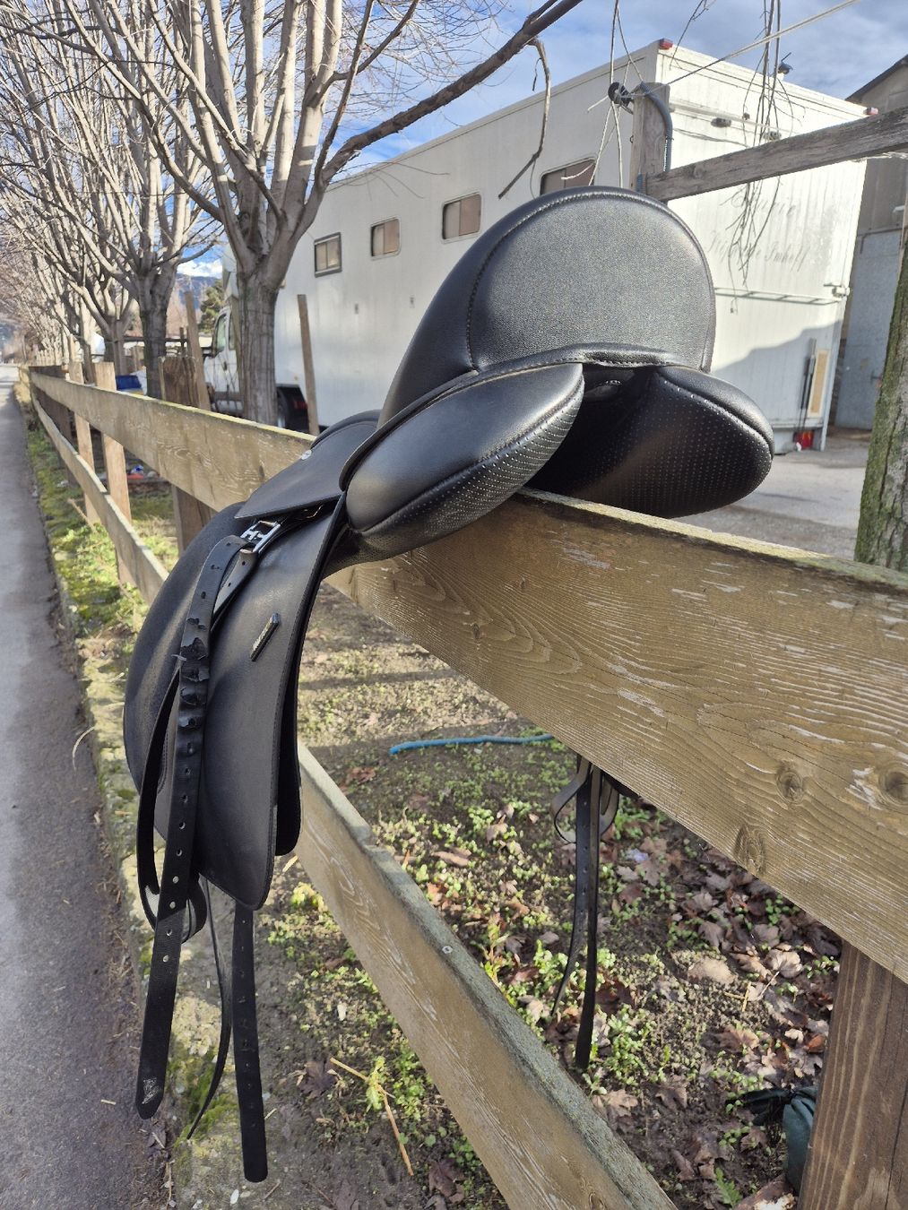 Sattel & Sattelzubehör: Selle wintec mixte 500 VSD 17.5 – Gebraucht aus Massongex von Sara__1824 2