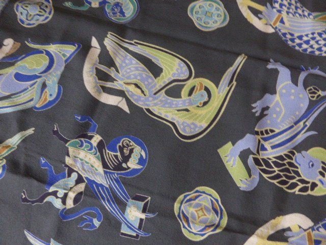 Fabric Frontline Foulard & Sciarpe: Seidenschal Fabric Frontline neuwertig – Usato da Hitzkirch venduto da kleinerbaer01 2
