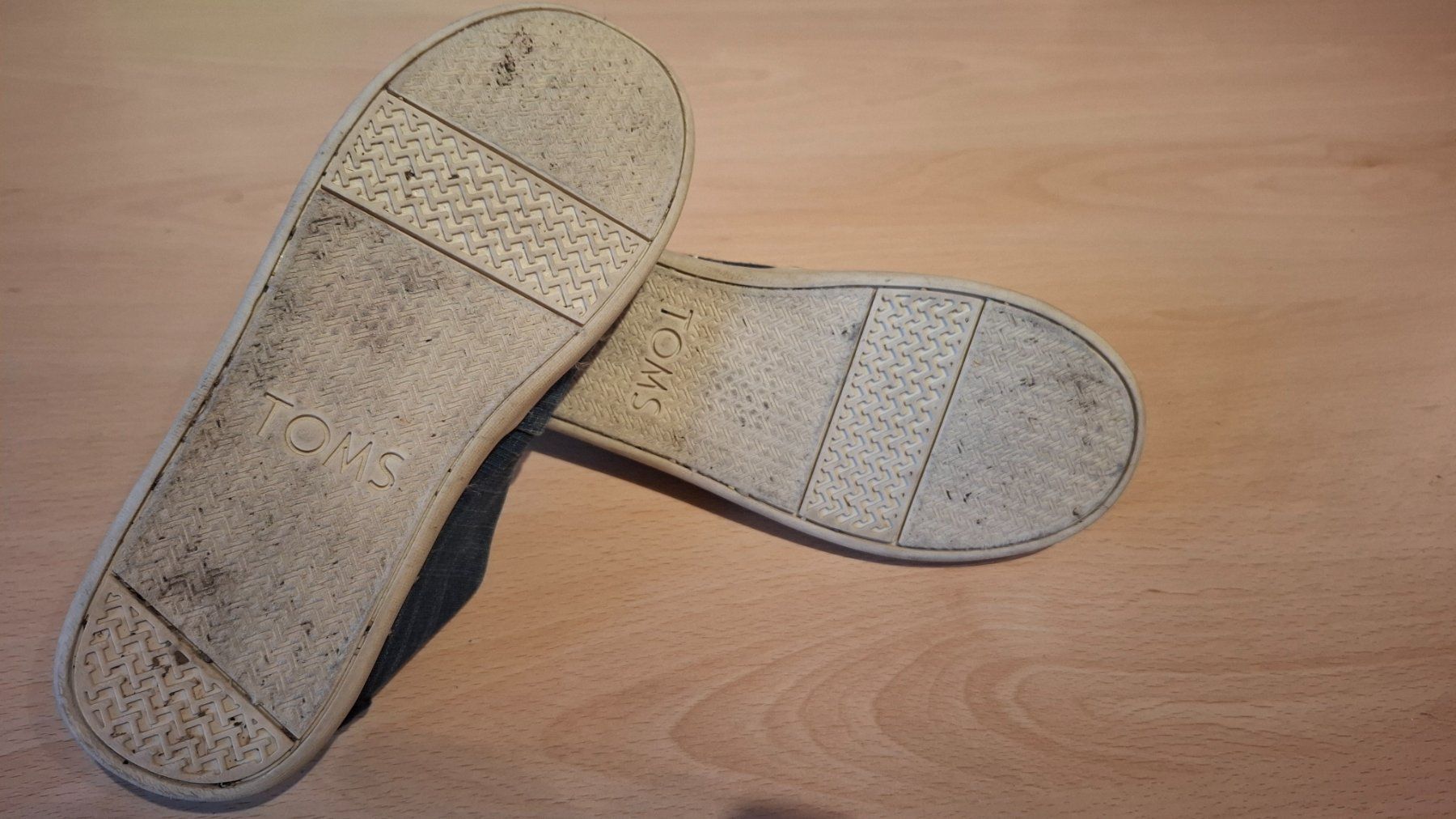 Toms Herrenschuhe: Sneaker, Marke Toms, Grösse 34 – Gebraucht aus Rothenfluh von Sawi80 3