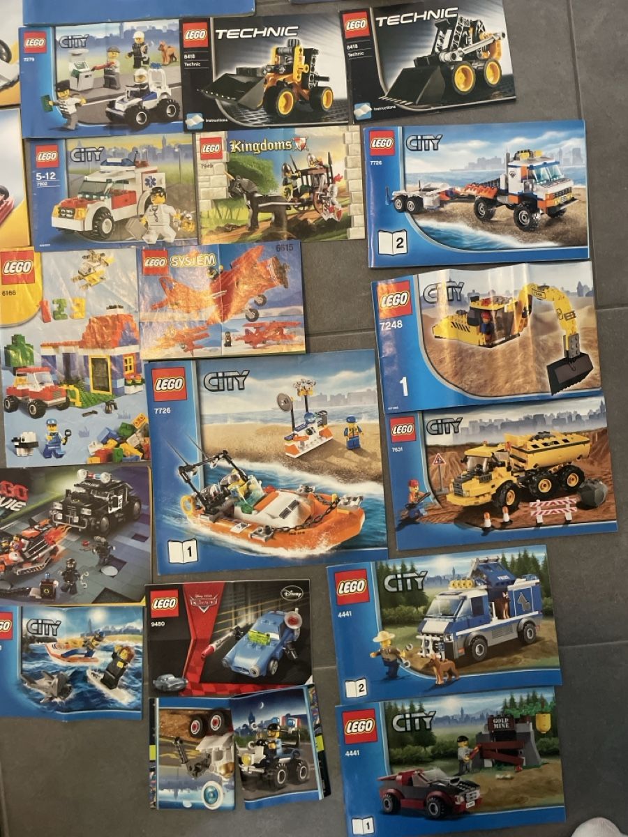 Libri: Diverse Legoanleitungen – Usato da Fehraltorf venduto da mat_ym7m 2