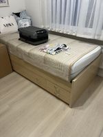 Bett mit 5 Schubladen 90x200cm sehr guter Zustand