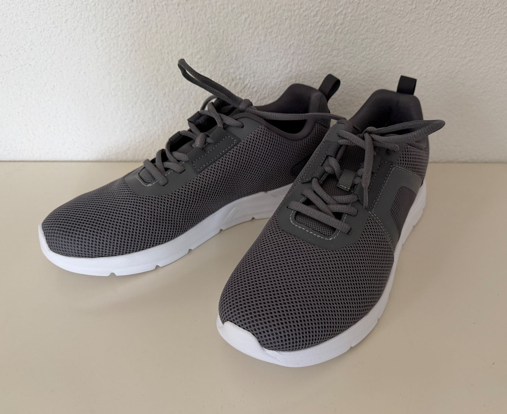 46 Nord Chaussures hommes: Sneaker Schuhe 41   NEU – Neuf avec emballage d'origine à Aarau par Ahoffa 1