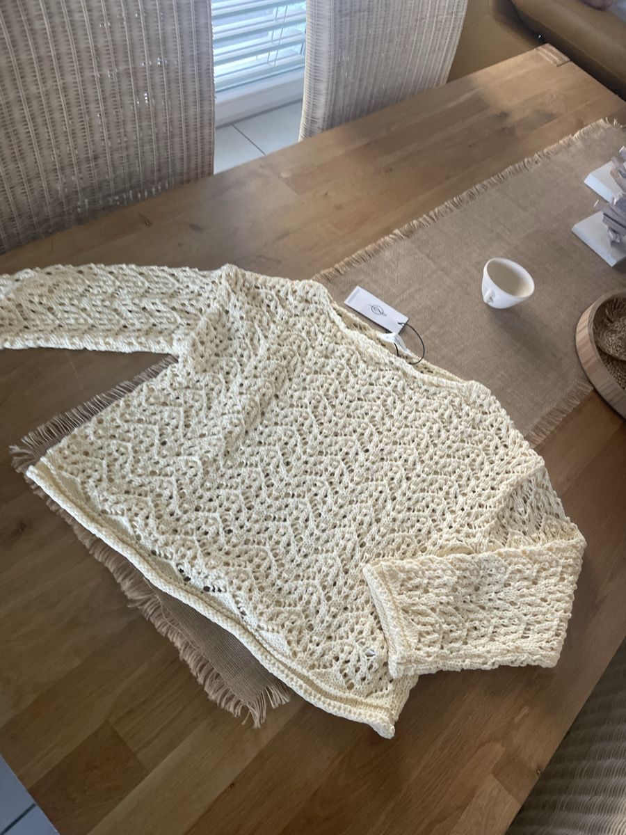 Pullover & Sweatshirts: Stradivarius Pullover. Gr. S. Neu mit Etikett  – Neu und originalverpackt aus Dübendorf von jlu_r7hz 6