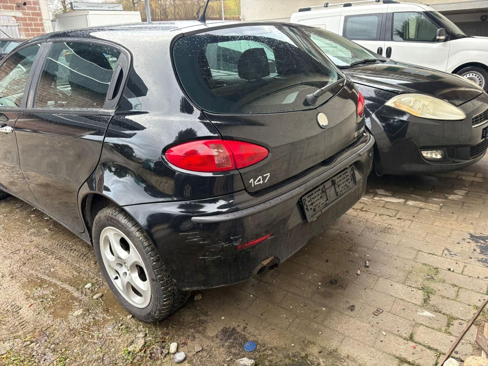 Alfa Romeo Autos: Voitures de tourisme – Gebraucht aus Romont FR von sarah062 1