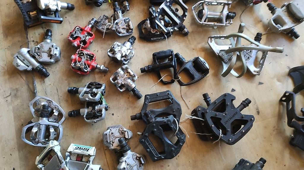 Pezzi di ricambio: Diverse Velopedale – Usato da Biel/Bienne venduto da Rouf7 1
