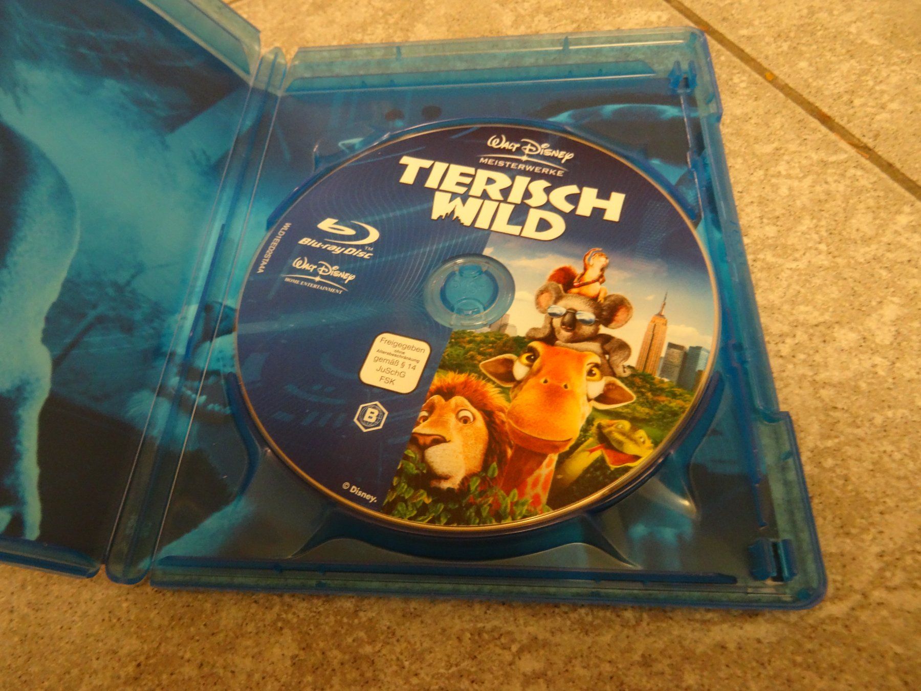 Tutti i DVDs: Tierisch Wild Blu-ray – Usato da Olten venduto da Disc-Verkauf 1
