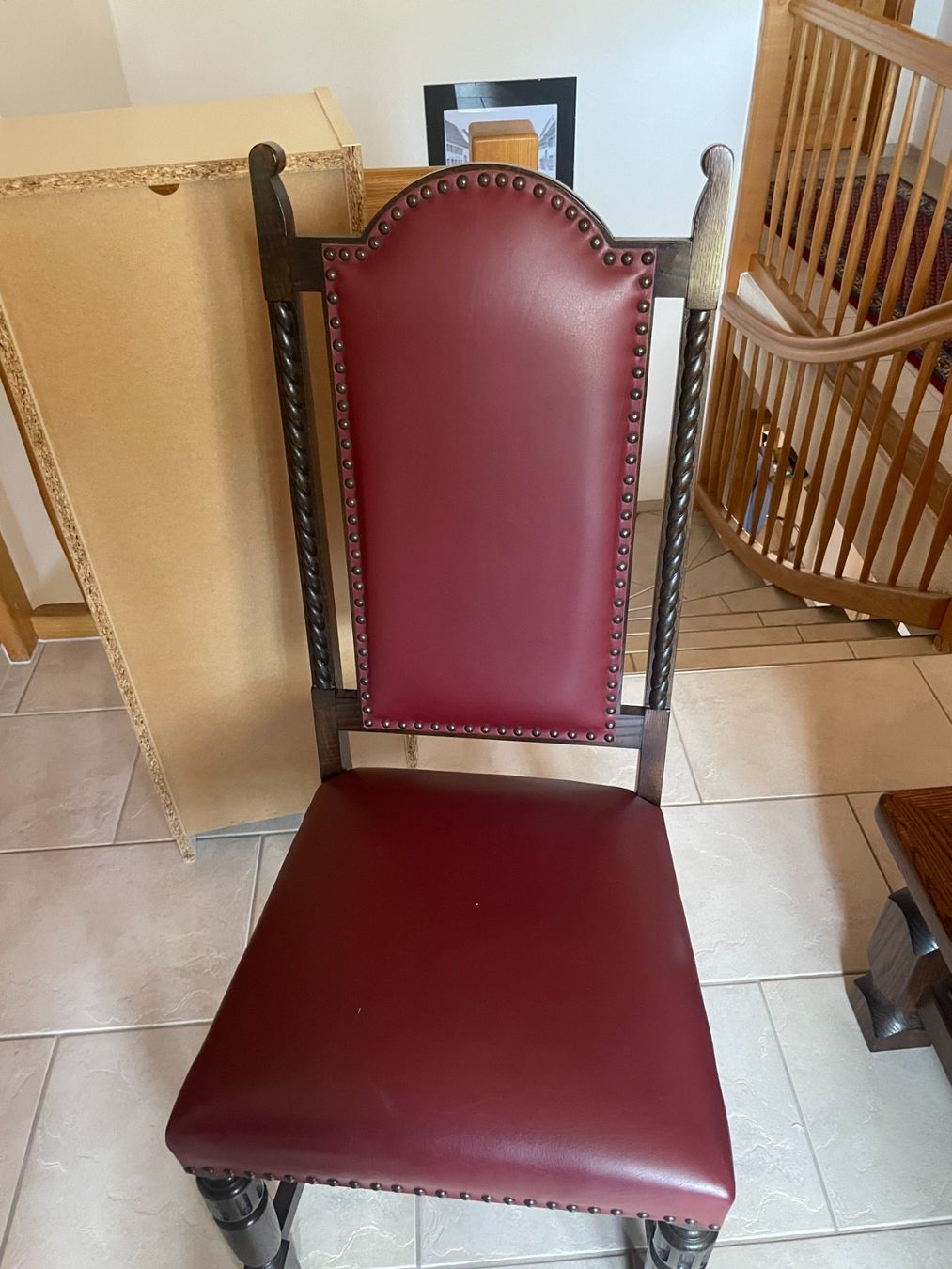 Pfister Tavoli: Esstisch alter Stil Eiche dunkelbraun mit 6 Stühlen + Lampe – Usato da Rebstein venduto da Oeggi1 2