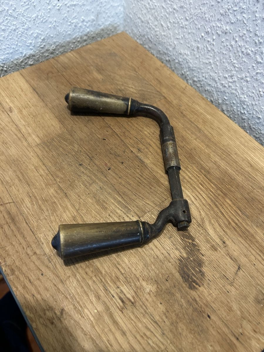 Ferramenta: ANTIKE TÜRGRIFF AUS HORN – Usato da Bottmingen venduto da Surubi