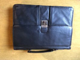 Leder Aktentasche / Mappe NEU