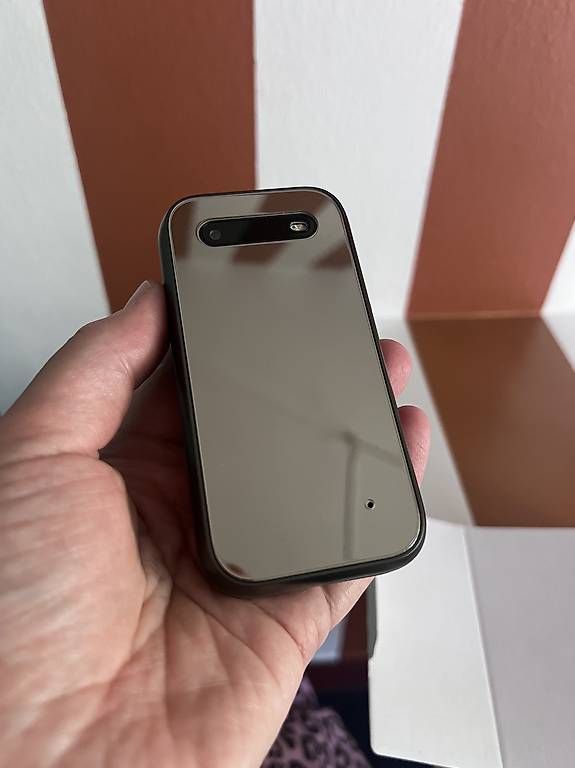 Telefoni cellulari / Smartphones: HMD (Nokia) 2660 Flip (NEU!) – Usato da Bern venduto da Susiii123 1