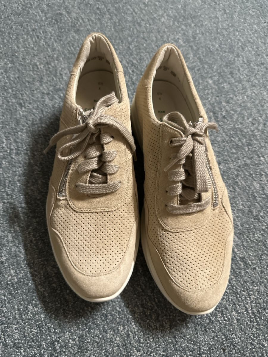 Damenschuhe: Solidus Halbschuhe Gr 39.5 neu  – Neu und originalverpackt aus Baltschieder von YmroBe