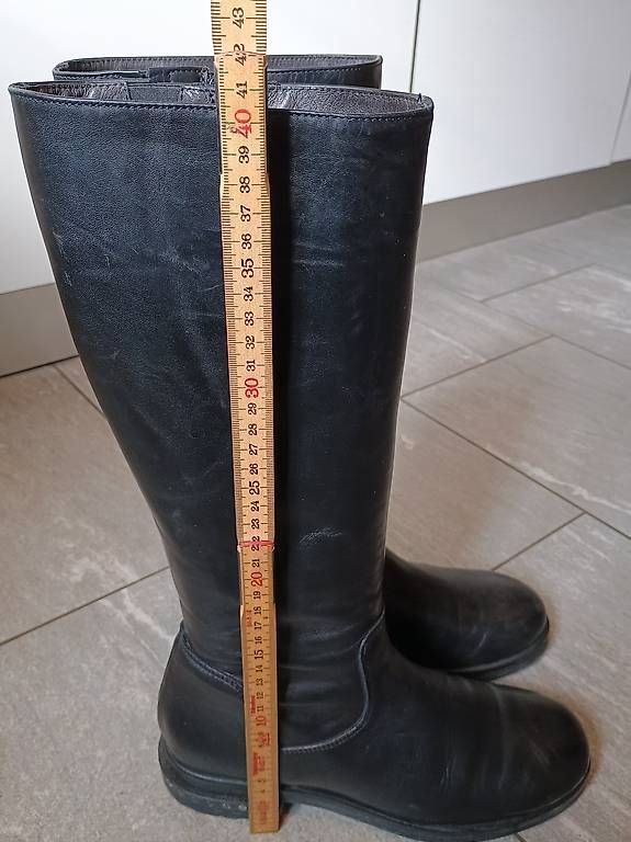 Scarpe da donna: Stiefel Leder schwarz Gr. 39 – Usato da Ramosch venduto da chacarera 3