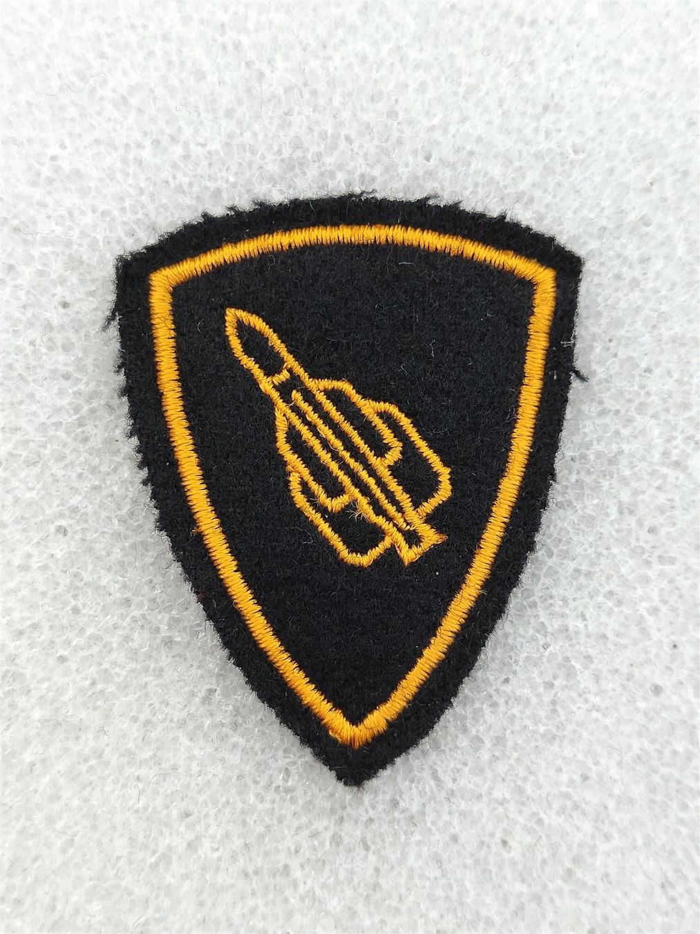 Placchette & Badge: Abzeichen Lenkwaffenschütze Ord. 1995 V1 – Usato da Bauma venduto da SwissMilitaria