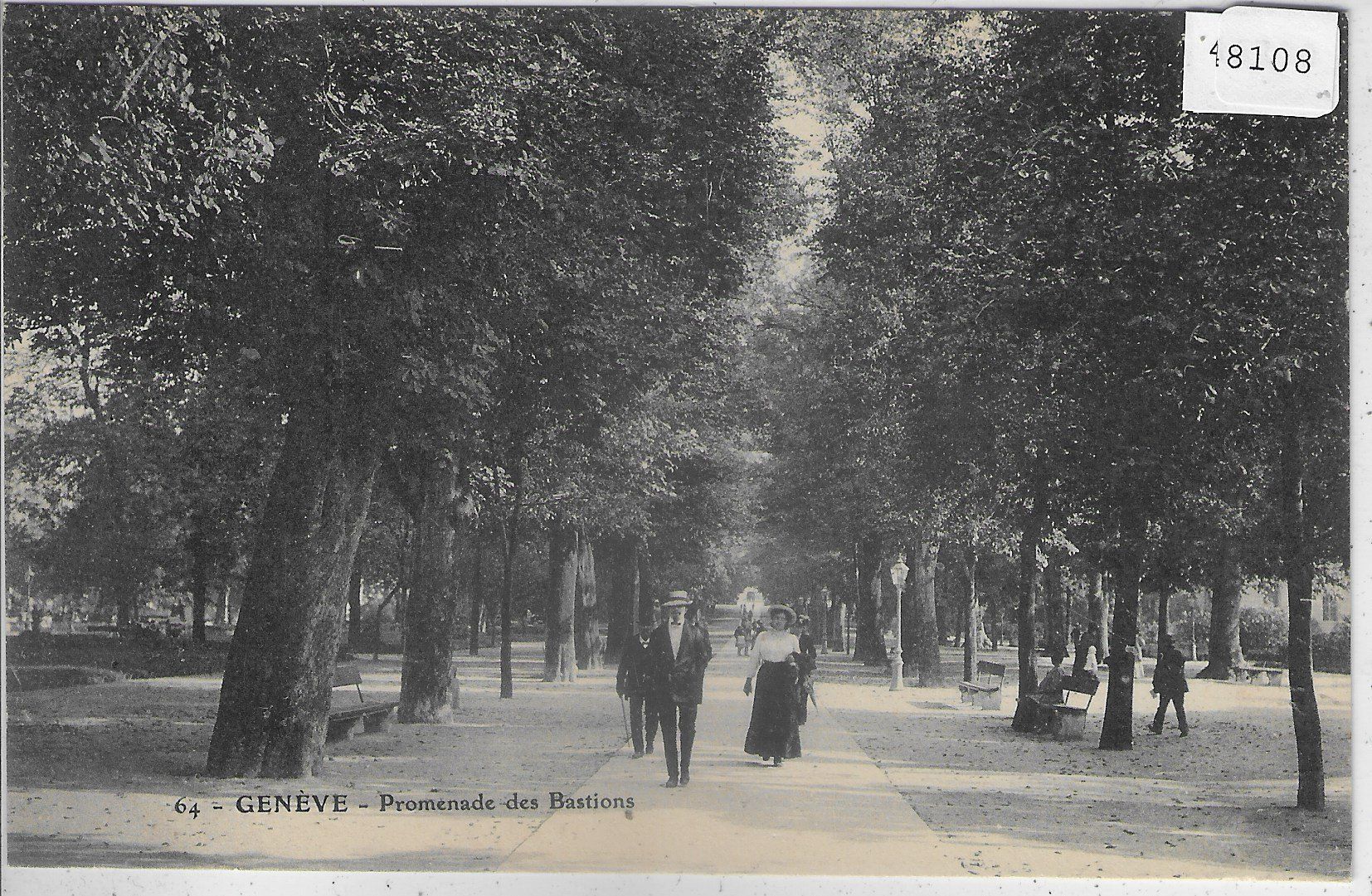 Cartoline postali: Geneve - Promenade des Bastions - animee – Usato da Ettingen venduto da Kartenplanet