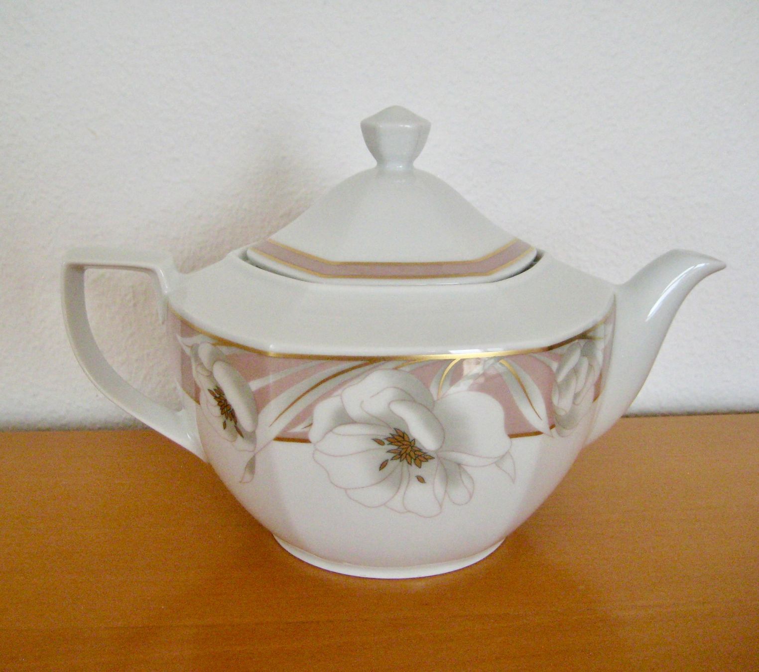 Winterling Teekannen: Teekanne Winterling Bavaria – Gebraucht aus Langendorf von Happy11