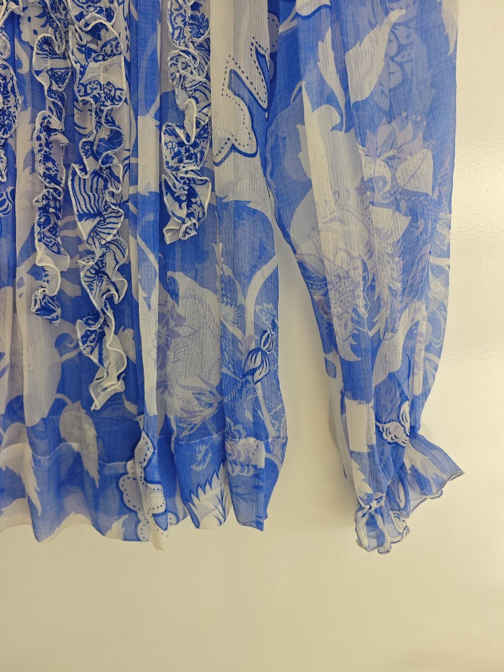 Blusen: BLUMARINE Seidenbluse – Neu (gemäss Beschreibung) aus Erlenbach ZH von nlh 1