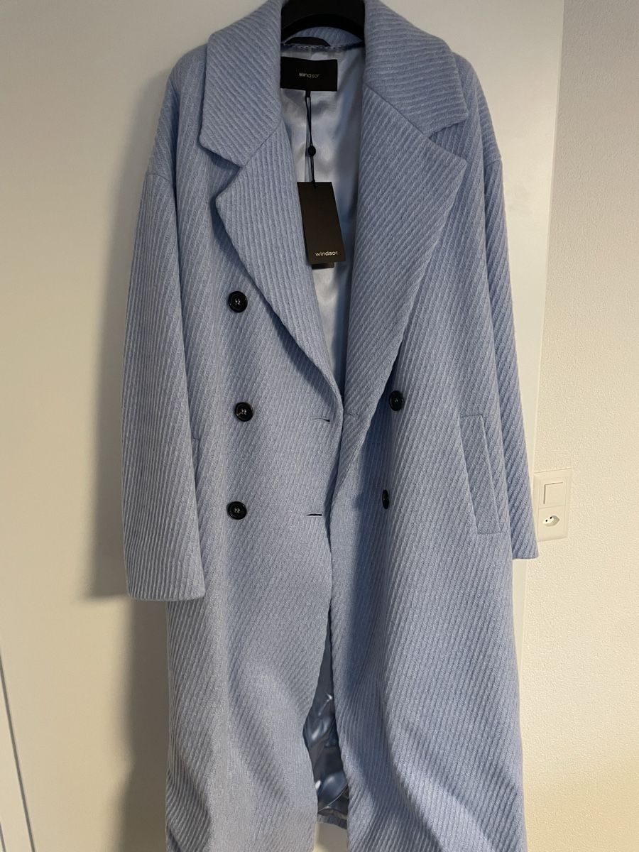 Windsor Cappotti: Wintermantel von Windsor, hellblau, Gr. 40 , neu! – Nuovo (secondo la descrizione) da Ennetaach venduto da Ustraessle