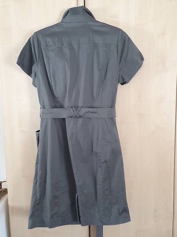 Vestiti: Kleid, anthrazit – Usato da Bätterkinden venduto da Steinhauerli
