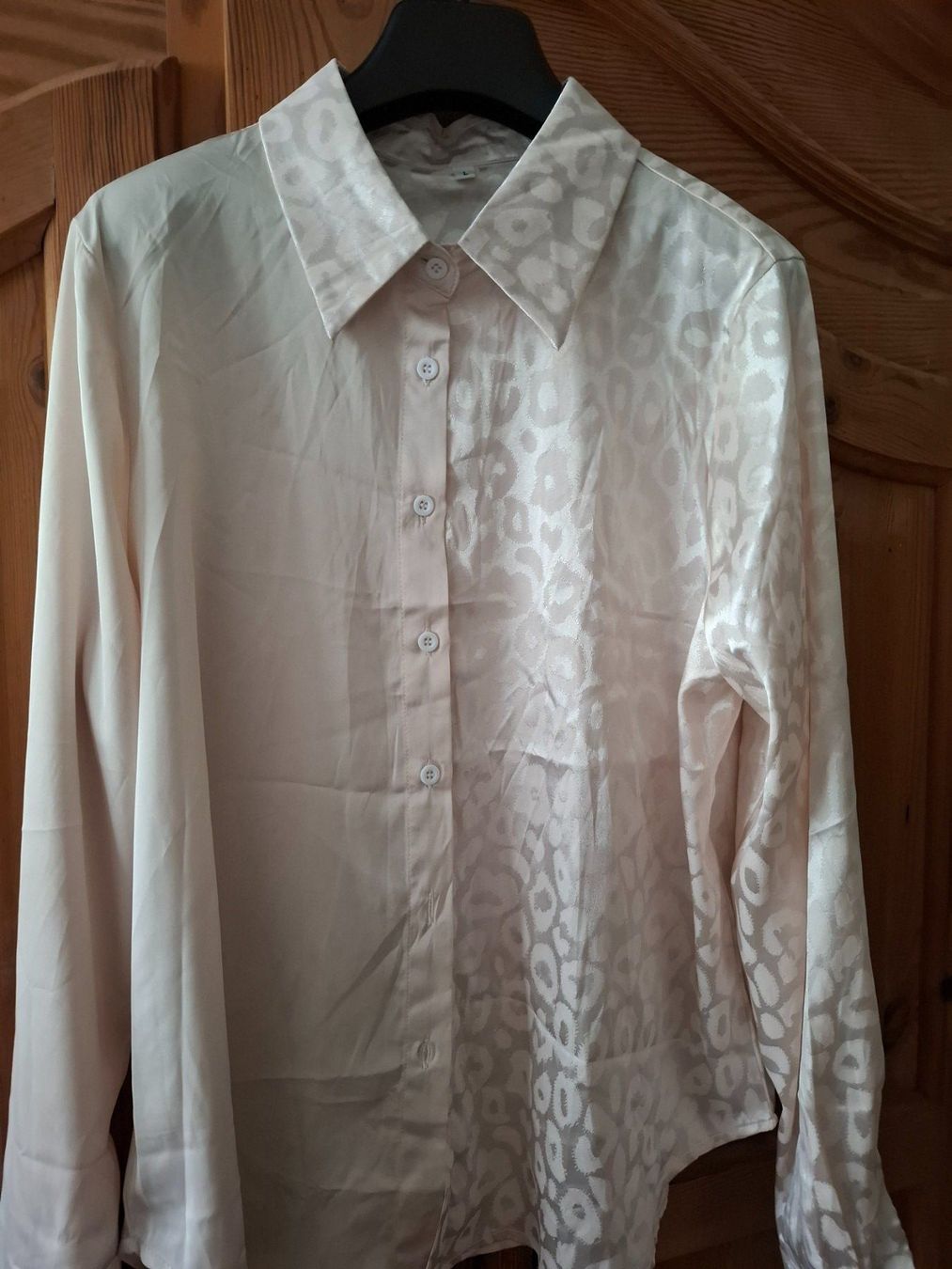 Blusen: hellbeige Satinbluse – Gebraucht aus Uerkheim von Twister100 2