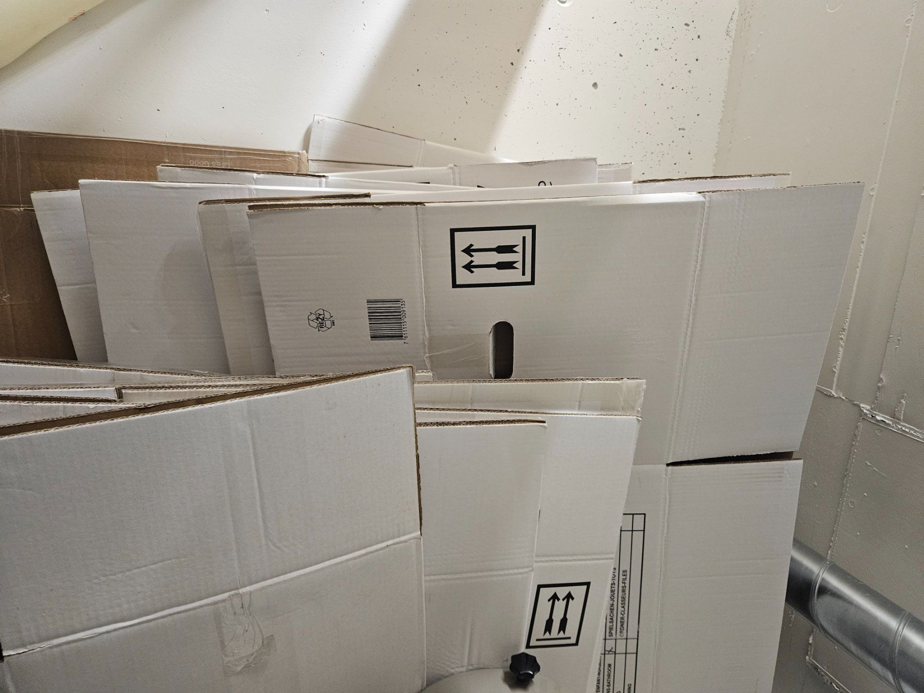 Kartons: 30+ Kartons, 60x40x35 – Gebraucht aus Zürich von cla_x5nr