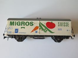 Güterwagen Migros Spur 0 und alter Verkaufslastwagen