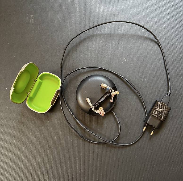 Amplifon Attrezzature mediche: Hörgerät von Amplifon – Usato da Zürich venduto da antoineb02