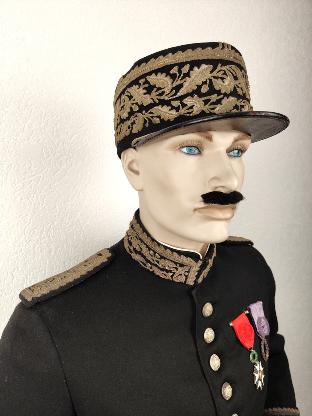 Uniformi: Uniform Präfekt Set – Usato da Bauma venduto da SwissMilitaria 1