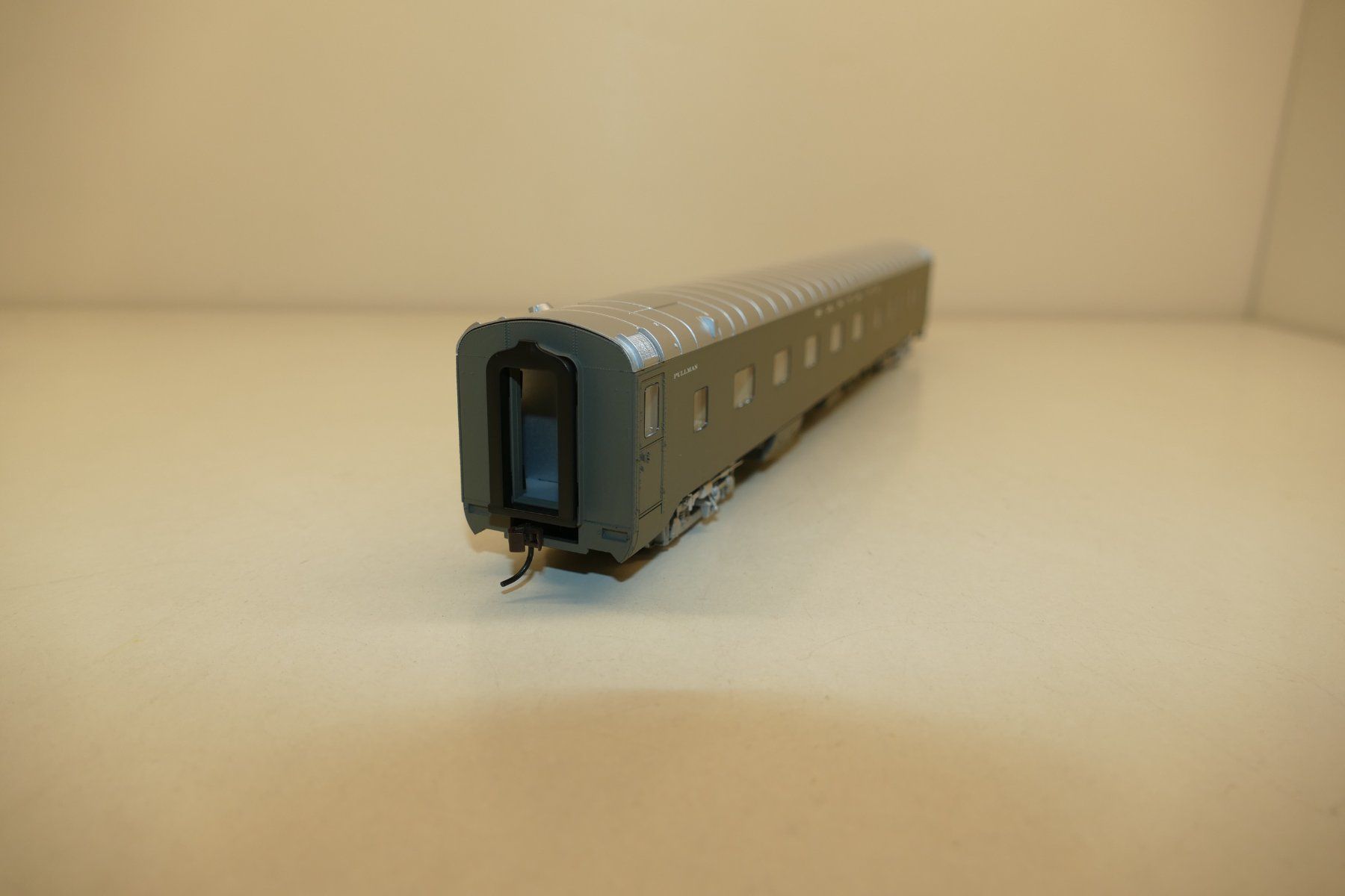 Walthers Modelleisenbahnen: Walthers H0: 4xUS Pullman-Standard Sleeper Santa Fe – Neu und originalverpackt aus Niederhasli von rail-duerst 2