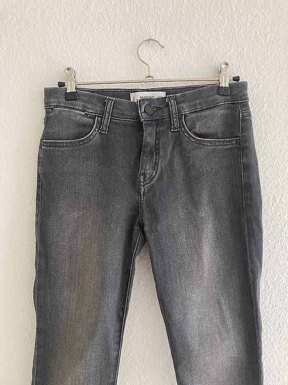 Jeans: Jeans dunkelgrau Gr. 32 MANGO – Usato da Bern venduto da tan_2rrh 1