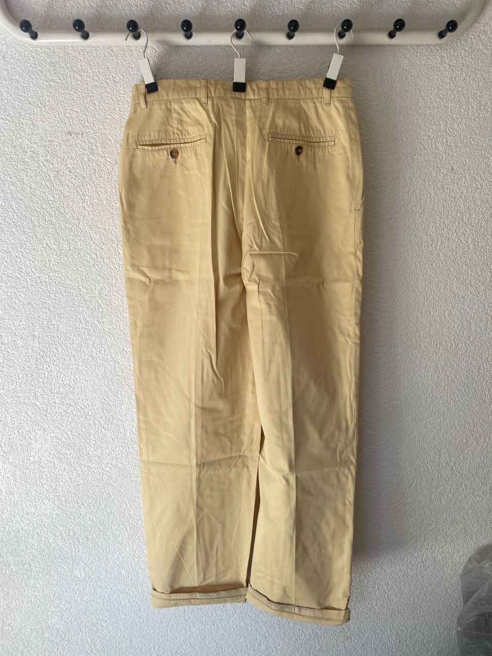 Gant Pantaloni: Gant light yellow chino size 50 – Usato da Lausanne venduto da amaury.h 1