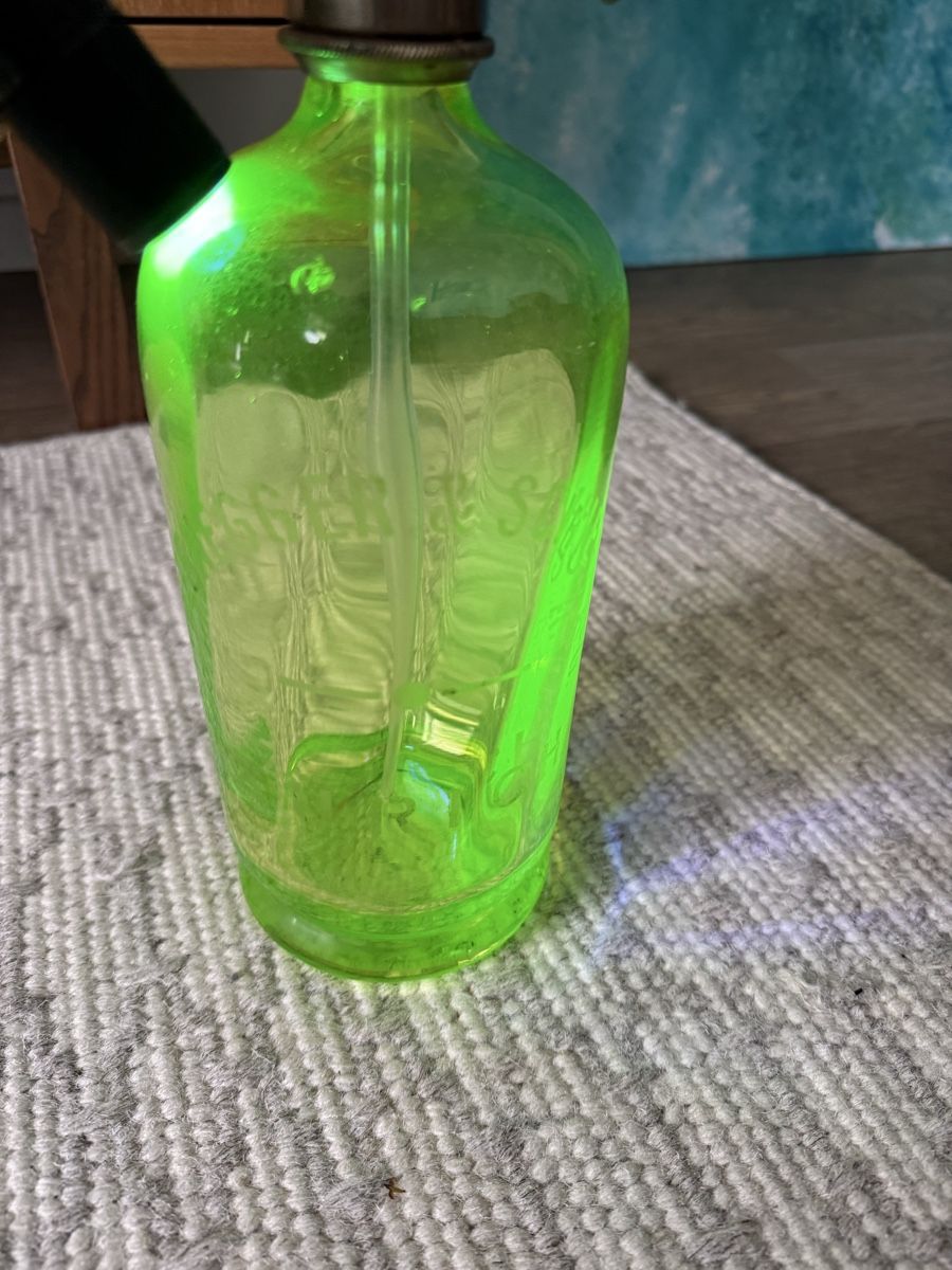 Flaschen: Siphon Sturzenegger verre uranium vert état usagé – Gebraucht aus Kloten von Mumiiin 4