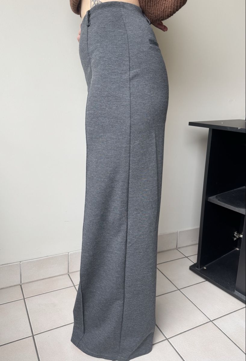 Zara Hosen: Grey pants – Neu (gemäss Beschreibung) aus Carouge GE von vit_v5h9