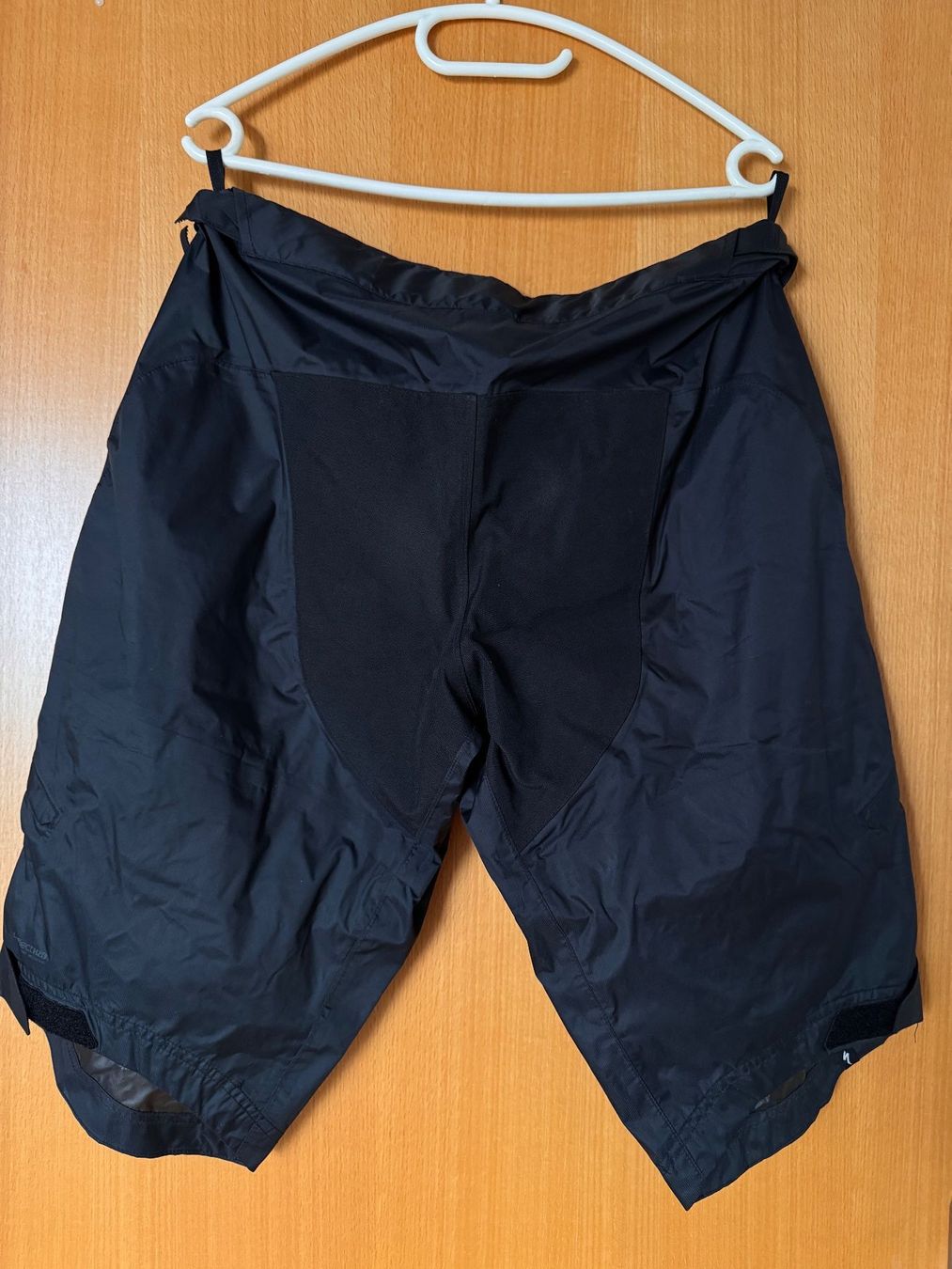 Pantaloni: Regenhose MTB kurz Specialized Gr. M – Usato da Au SG venduto da seboulito 2