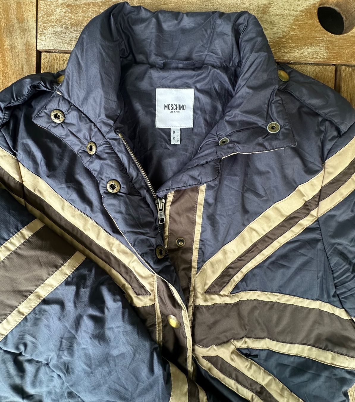 Moschino Giacche: Moschino Jacket – Usato da Liestal venduto da Ballybs 4