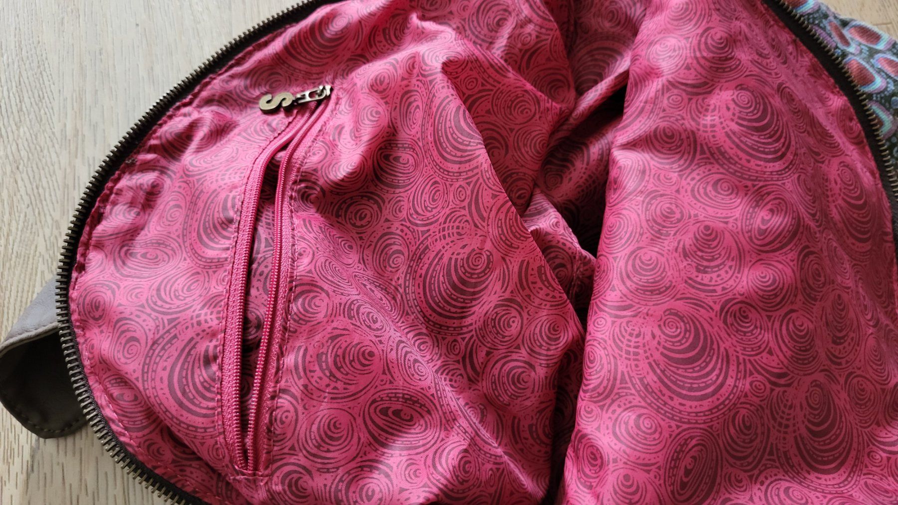 Desigual Taschen für Damen: Sac desigual colibri multicolore et brun – Gebraucht aus Trélex von emm_rz7g 8