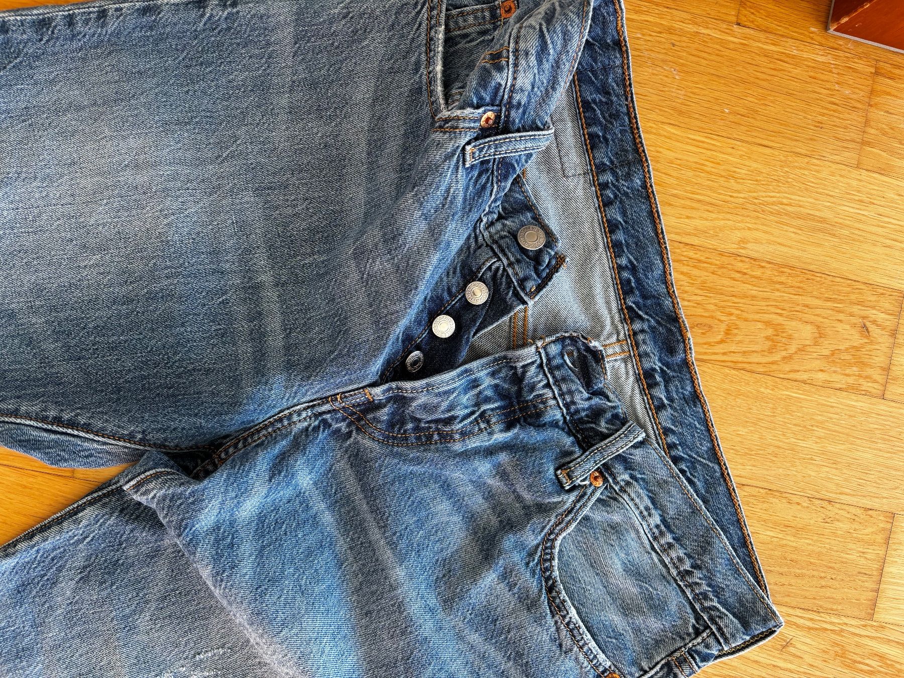 Levi's Jeans: Levi's 501 Jeans, Taille W28 L32, blau – Usato da Bulle venduto da nathydaenzer 2