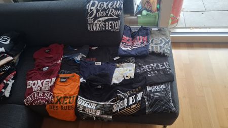 16 T-Shirts Boxeur des Rues Grösse M bis XL Mix Zustand