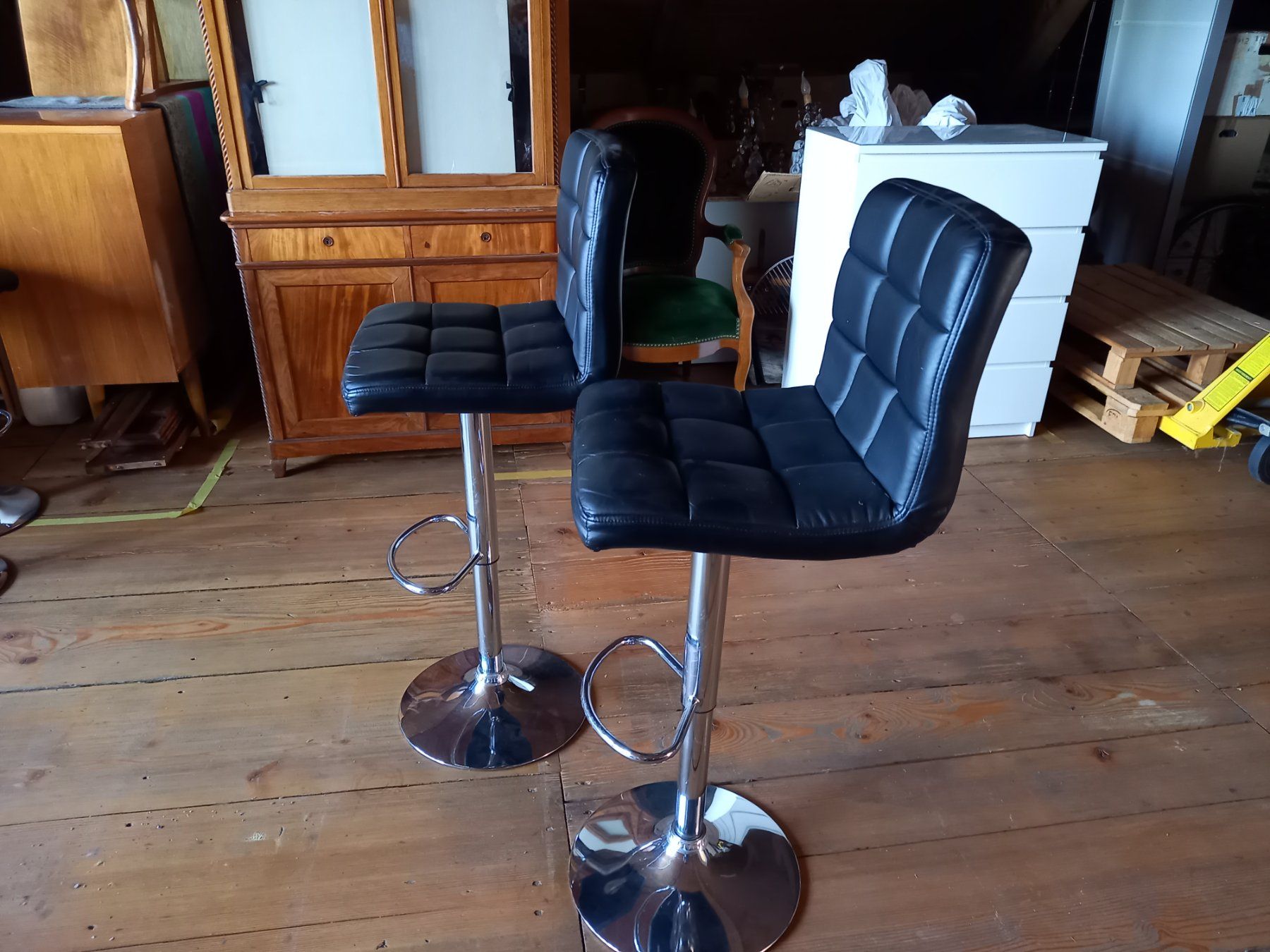 Hocker: Barhocker – Gebraucht aus Biglen von BrockenhausGruenspan 1