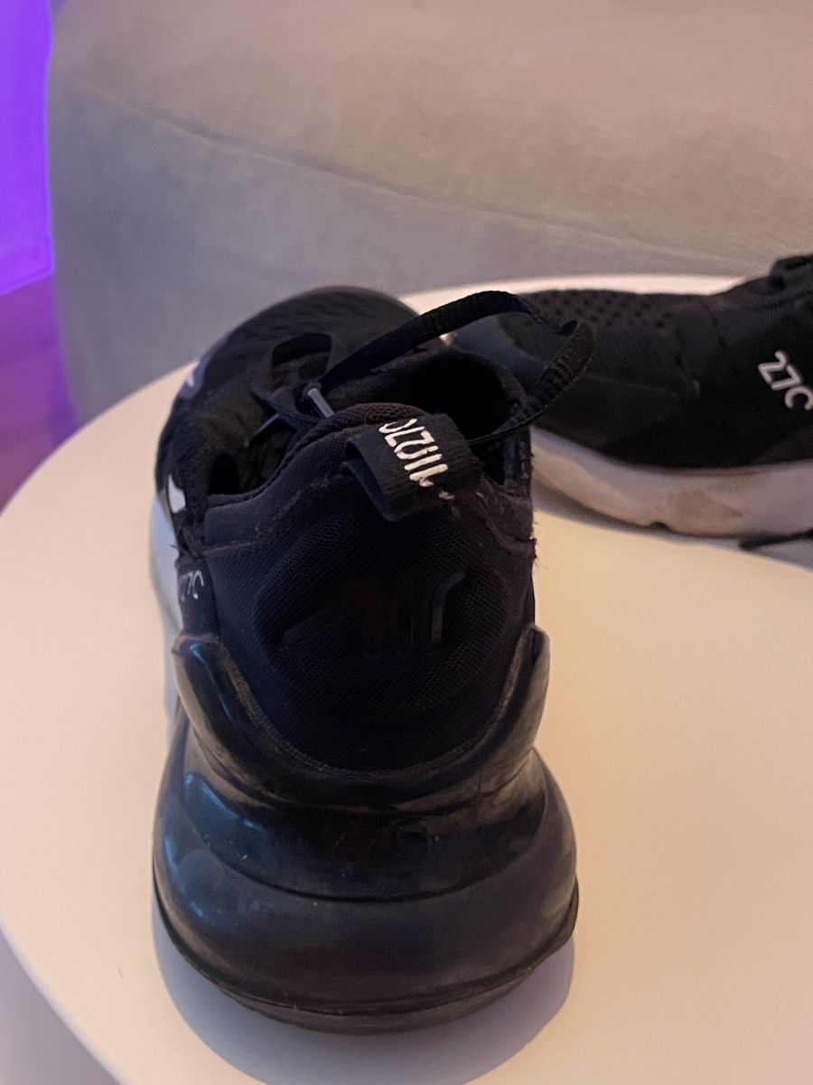 Nike Scarpe da uomo: Nike Air Max 270, Schwarz, Gr. 38,5- – Usato da St. Gallen venduto da web_r57v 1