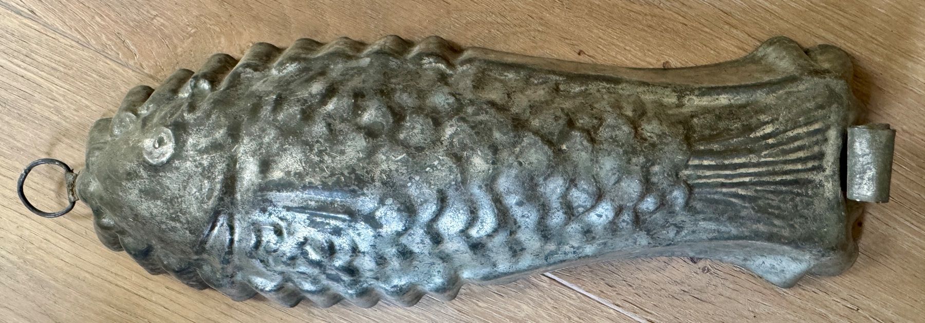 Backformen: Antike Backform Fisch Weissblech 31 cm – Gebraucht aus Rothrist von Luckywinner